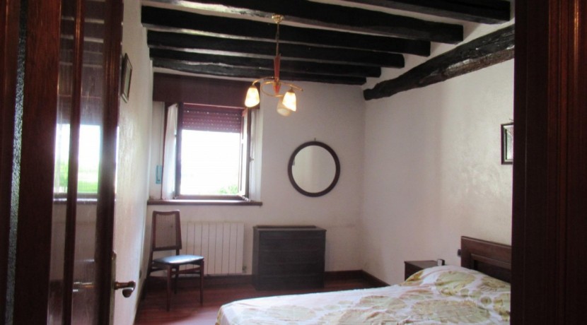 Casa Adosada En Larrabetzu
