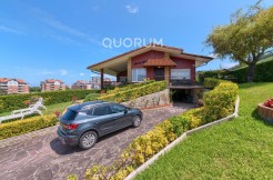 Casa Unifamiliar Con Terreno en Bakio