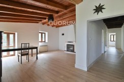 Casa Unifamiliar Con Terreno En Dima