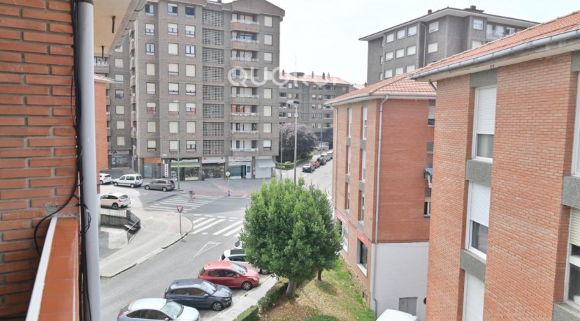Estupendo Piso En Zona Sarrikobaso