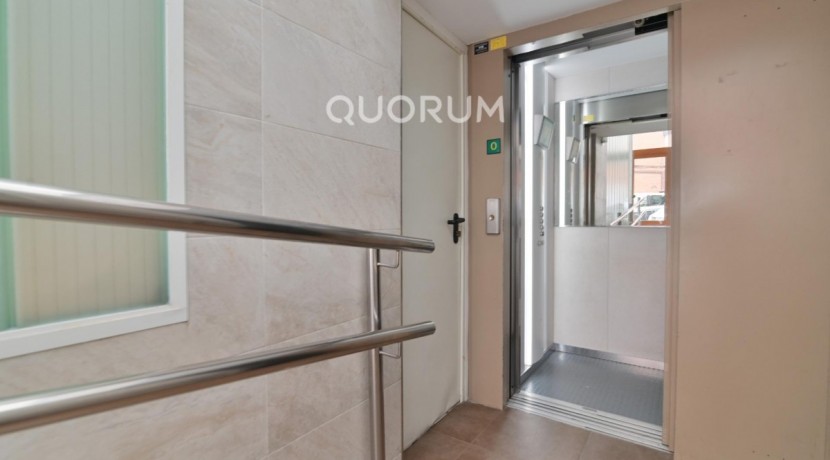 Estupendo Piso En Zona Sarrikobaso