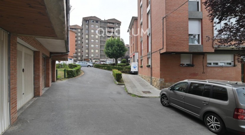 Estupendo Piso En Zona Sarrikobaso