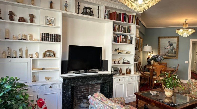 EXCELENTE VIVIENDA EN EL CENTRO DE LAS ARENAS