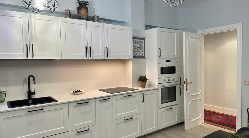 EXCELENTE VIVIENDA EN EL CENTRO DE LAS ARENAS