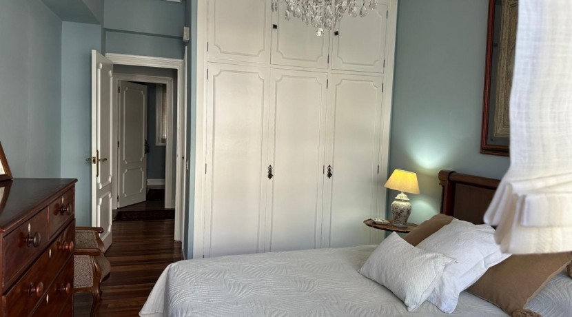 EXCELENTE VIVIENDA EN EL CENTRO DE LAS ARENAS