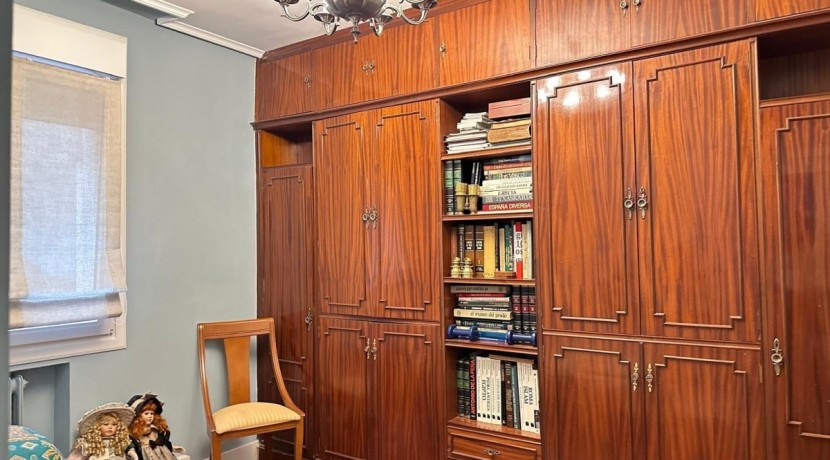 EXCELENTE VIVIENDA EN EL CENTRO DE LAS ARENAS