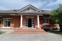 Exclusivo Chalet En La Bilbaina
