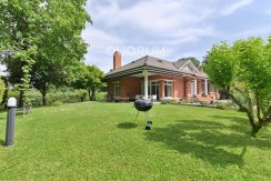 Exclusivo Chalet En La Bilbaina