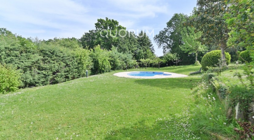 Exclusivo Chalet En La Bilbaina