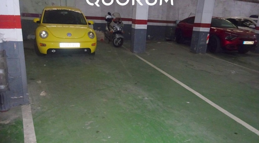 Garaje Para Coche Grande O Furgoneta En Santutxu