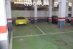 Garaje Para Coche Grande O Furgoneta En Santutxu