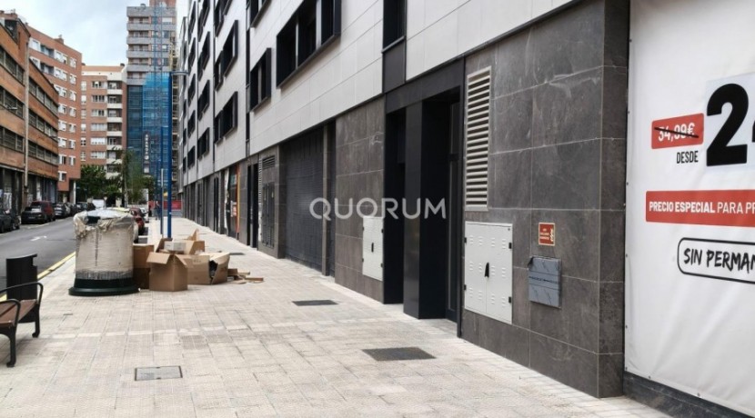 GARAJE Y TRASTERO EN EDIFICIO DE OBRA DE NUEVA