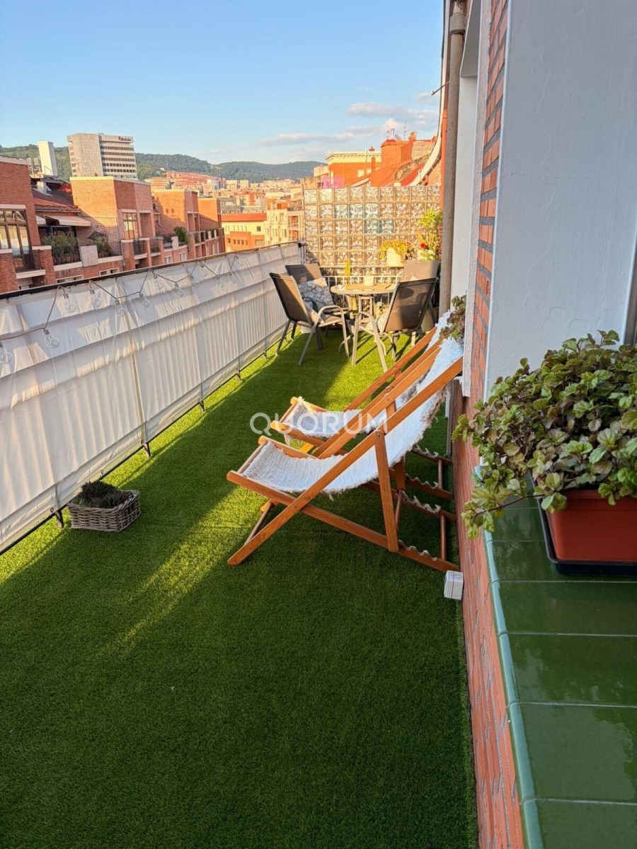 Gran Atico Con Terraza Para Reformar en Indautxu