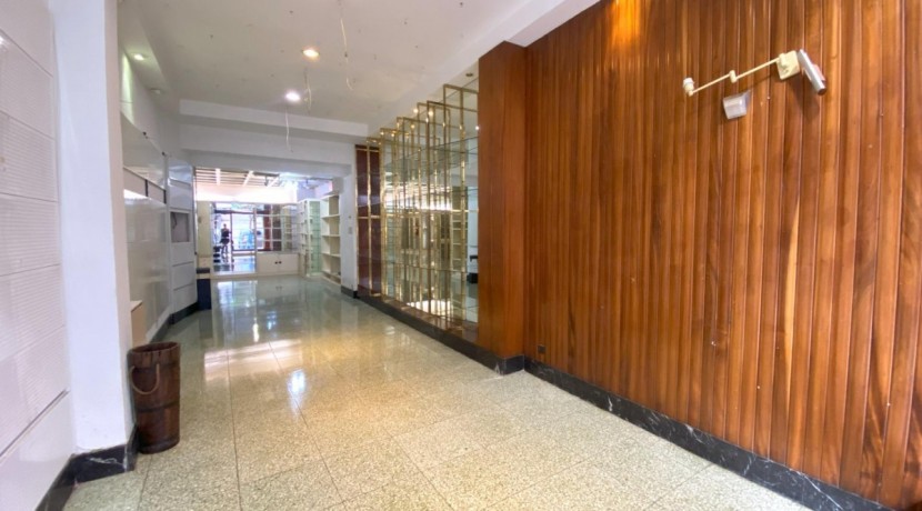Local Comercial En El Centro De Las Arenas