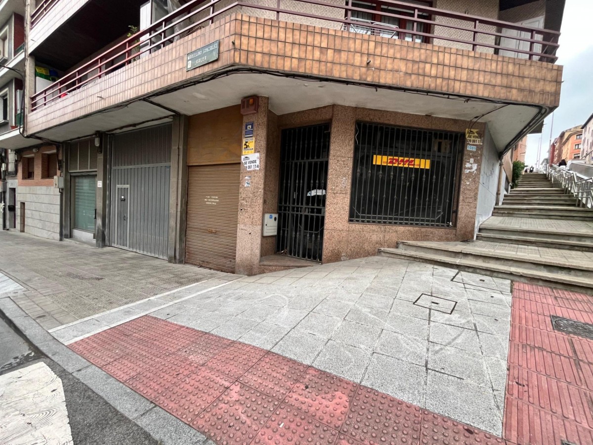 Local Diáfano Con Baños En Zona Ayuntamiento-Basozelai