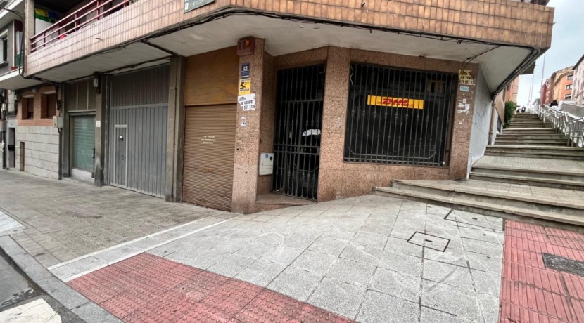Local Diáfano Con Baños En Zona Ayuntamiento-Basozelai