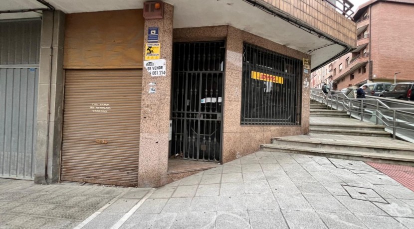 Local Diáfano Con Baños En Zona Ayuntamiento-Basozelai