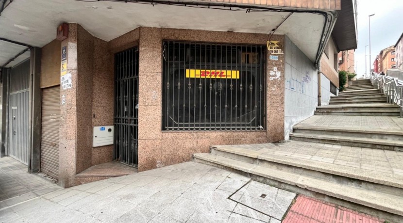 Local Diáfano Con Baños En Zona Ayuntamiento-Basozelai