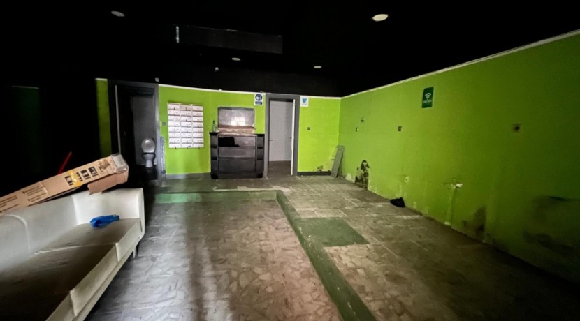 Local Diáfano Con Baños En Zona Ayuntamiento-Basozelai