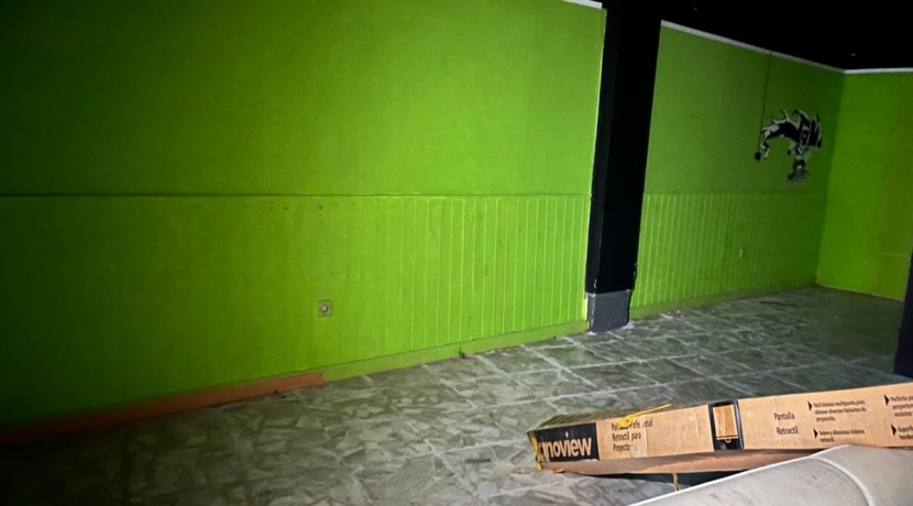 Local Diáfano Con Baños En Zona Ayuntamiento-Basozelai