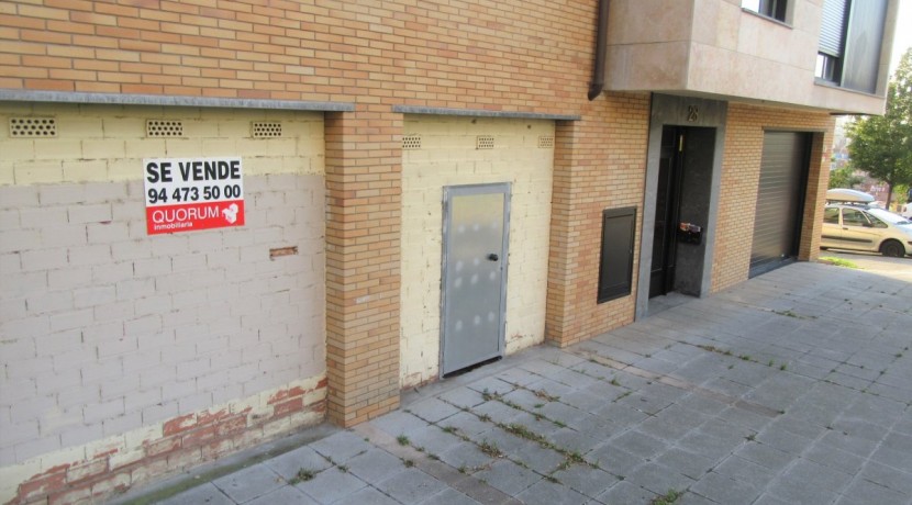 Locales Comerciales En Varias Ubicaciones De Atxuri