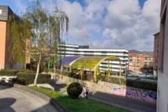 Lonja Con Posibilidad De Conversión a Vivienda En Calle Jata