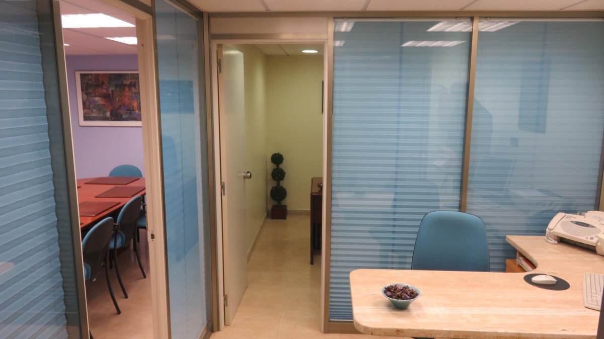 Oficina Con Despacho en Neguri
