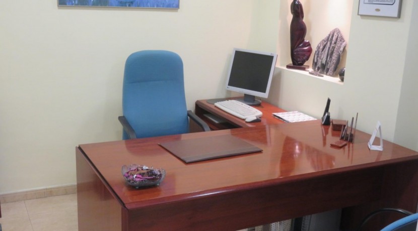 Oficina Con Despacho en Neguri
