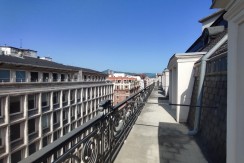 Oficina En Perfecto Estado En Edificio Carlton