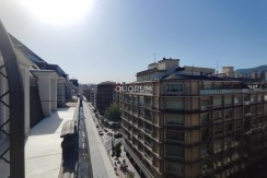 Oficina En Perfecto Estado En Edificio Carlton