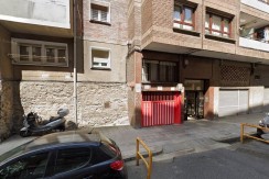 Parcela de Garaje Amplia En Zona Ariz