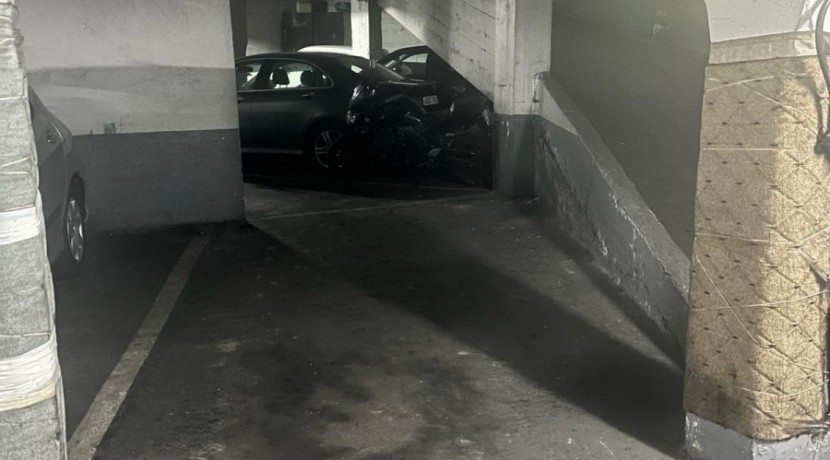 Parcela de Garaje Amplia En Zona Ariz