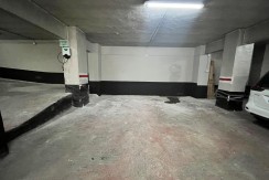 Parcela de Garaje Amplia En Zona Ayuntamiento.