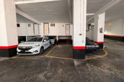 Parcela de Garaje Doble Con Trastero En Zona Burros
