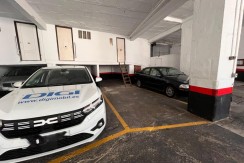 Parcela de Garaje Doble Con Trastero En Zona Burros