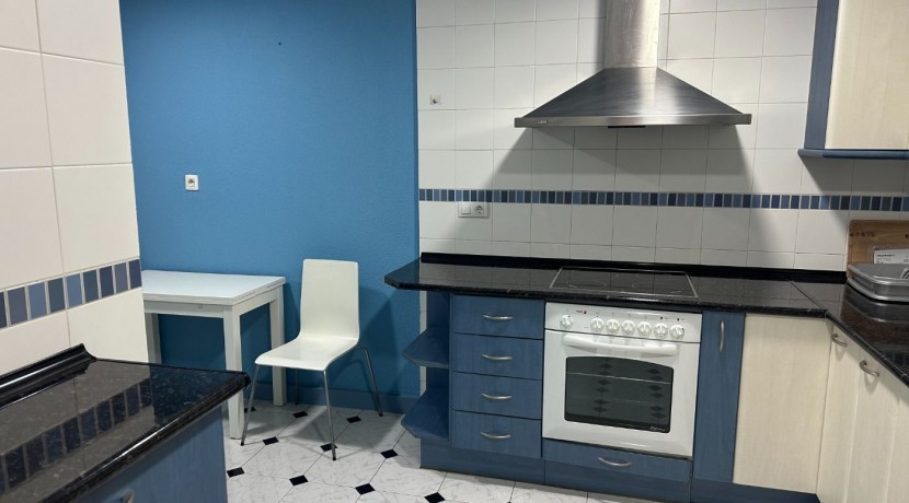 Piso de 2 habitaciones y terraza en Usansolo