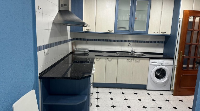 Piso de 2 habitaciones y terraza en Usansolo