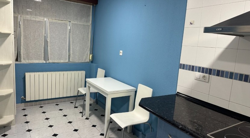 Piso de 2 habitaciones y terraza en Usansolo