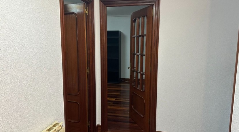 Piso de 2 habitaciones y terraza en Usansolo