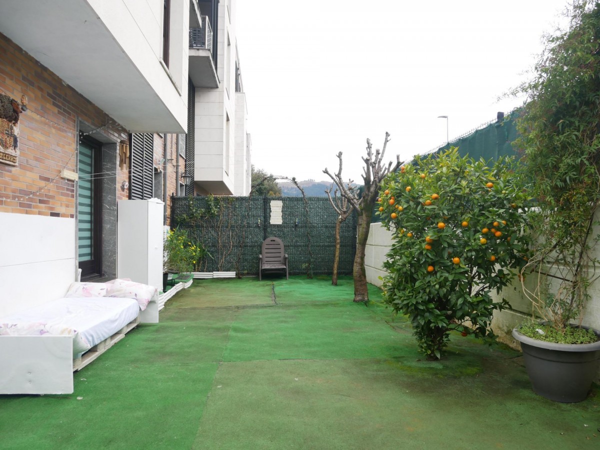 Piso De 3 Dorm y 2 Baños Con Amplia Terraza y Jardín y Trastero Incluido en Lemoa