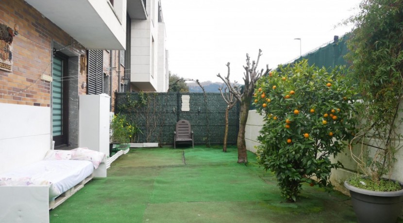 Piso De 3 Dorm y 2 Baños Con Amplia Terraza y Jardín y Trastero Incluido en Lemoa