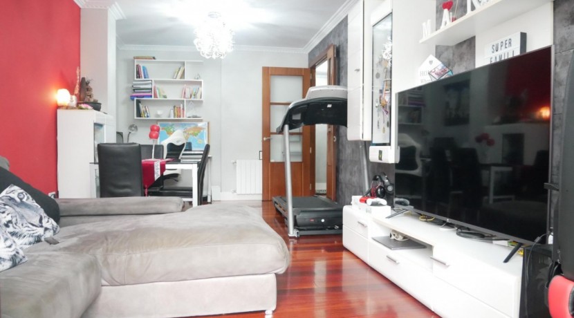 Piso De 3 Dorm y 2 Baños Con Amplia Terraza y Jardín y Trastero Incluido en Lemoa