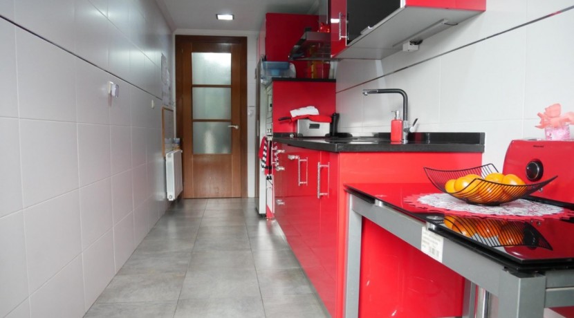 Piso De 3 Dorm y 2 Baños Con Amplia Terraza y Jardín y Trastero Incluido en Lemoa