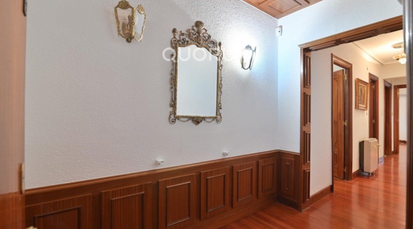 Piso En Santutxu De 2 Habitaciones Y Terraza