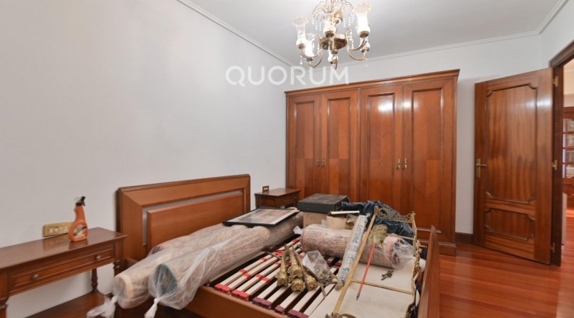 Piso En Santutxu De 2 Habitaciones Y Terraza