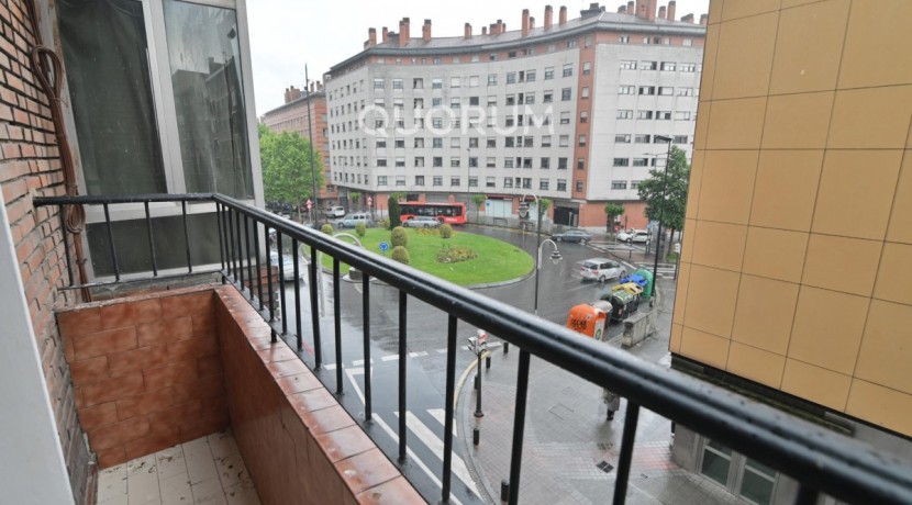 Piso En Santutxu De 2 Habitaciones Y Terraza