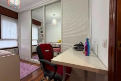 Piso PARA ENTRAR A VIVIR De 3 Dormitorios y 2 Baños Con Balcón, Ascensor Cota 0 y Garaje y Trastero Incluidos En Zona Ariz