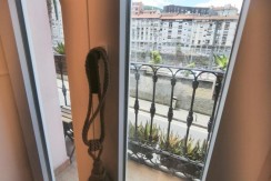 Piso Reformado Con Mucho Encanto En Atxuri