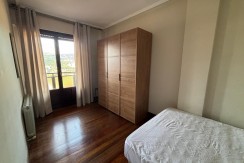 Piso Totalmente Exterior Con Vistas Despejadas De 2 Dormitorios Con Ascensor y Balcón En Zona Burros