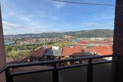 Piso Totalmente Exterior Con Vistas Despejadas De 2 Dormitorios Con Ascensor y Balcón En Zona Burros